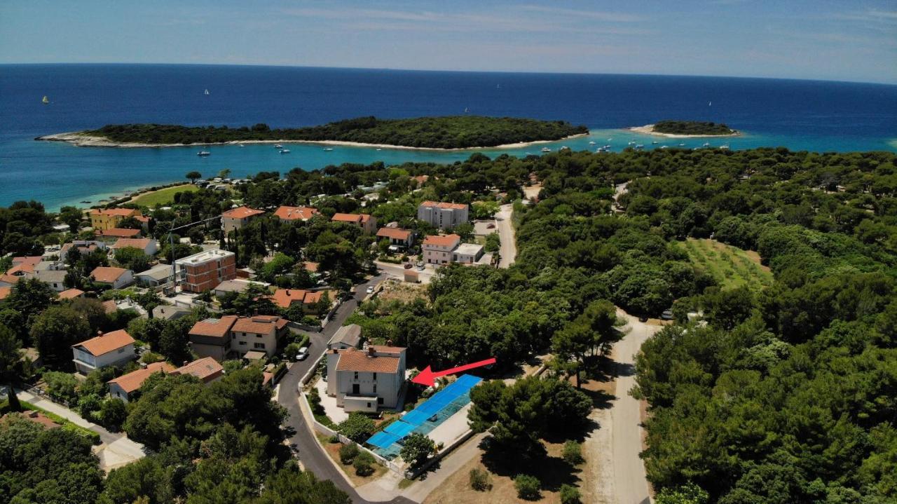 Predivan Novouredeni Apartman U Blizini Mora Банджоле Экстерьер фото
